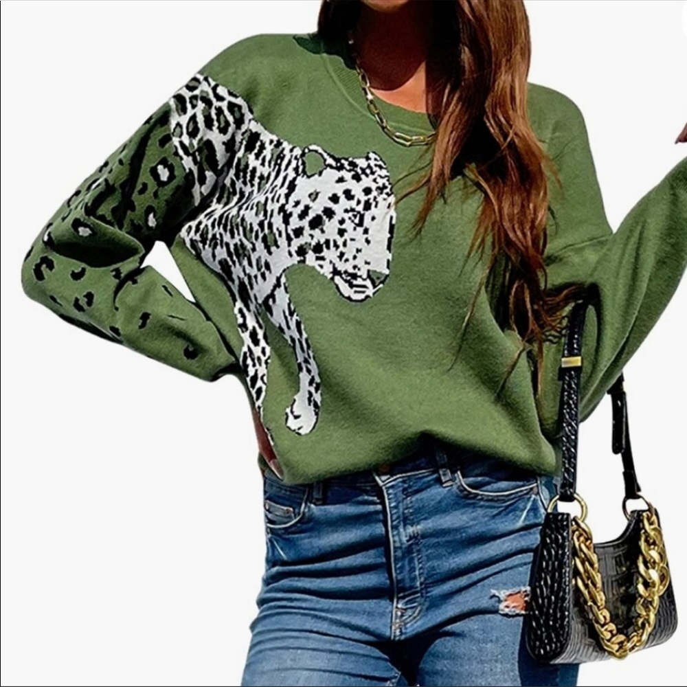 Army Green Sweater 🤓